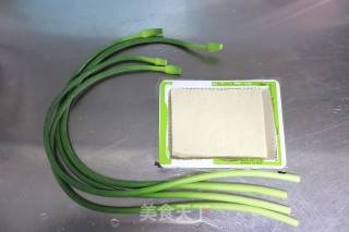 麻辣蒜薹豆腐步骤1