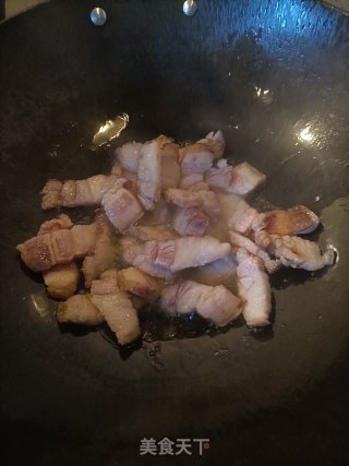 洋葱木耳炒蒜苔步骤11