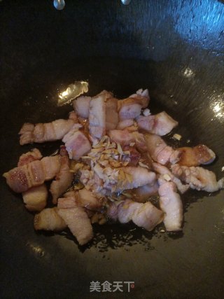 洋葱木耳炒蒜苔步骤12