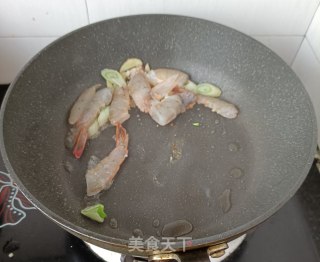 彩椒炒对虾步骤7 彩椒炒对虾步骤7