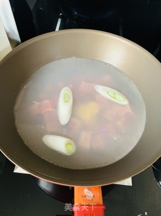 咖喱牛肉炖土豆步骤2 咖喱牛肉炖土豆步骤2