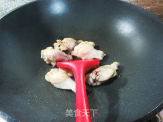 鱿鱼烧鸡翅根步骤3 鱿鱼烧鸡翅根步骤3