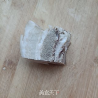 回锅肉炒圆椒步骤3
