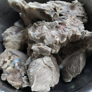 香辣龙骨炖时蔬步骤2