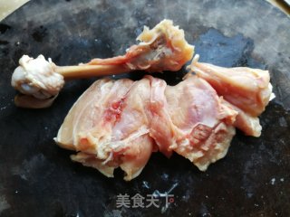 彩蔬炒鸡丁步骤1