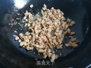 彩蔬炒鸡丁步骤6