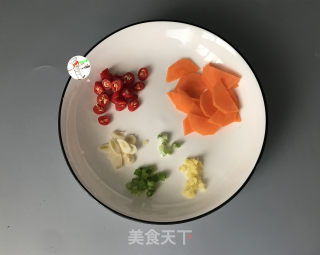 荷兰豆炒肉丝步骤3
