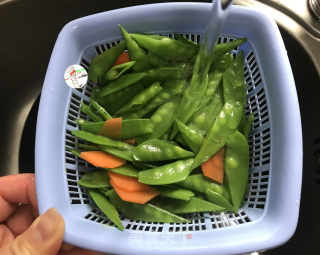 荷兰豆炒肉丝步骤8