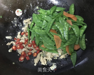 荷兰豆炒肉丝步骤11