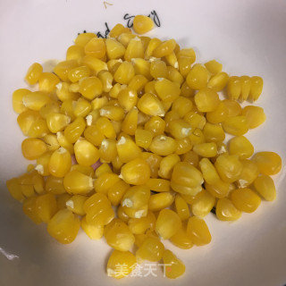 虾仁炒三色丁步骤4