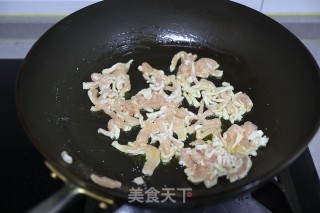 肉丝炒蒜黄步骤4 肉丝炒蒜黄步骤4