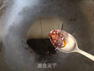辣酱炒韭菜绿豆芽步骤2