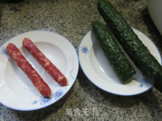 香肠炒青瓜步骤1