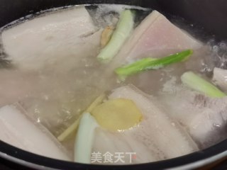 烧肉扣碗步骤1