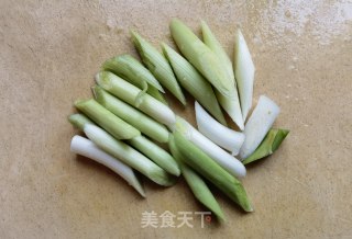 蒜苗炒羊肚步骤3