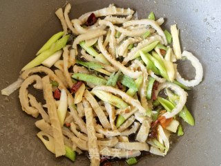 蒜苗炒羊肚步骤7