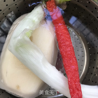 剁椒炒藕片步骤1 剁椒炒藕片步骤1