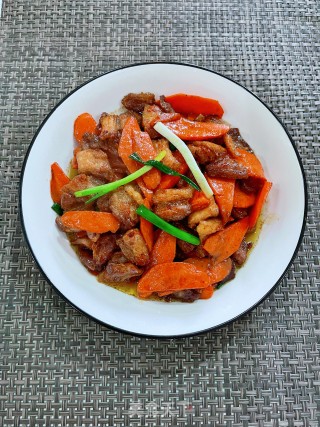 胡萝卜炒五花肉步骤12