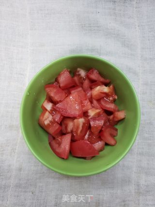 清甜入味的番茄西葫芦步骤3