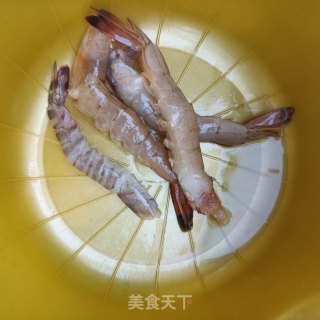 干锅肥肠虾步骤4