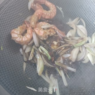 干锅肥肠虾步骤14