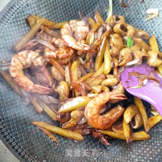 干锅肥肠虾步骤17