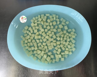 彩蔬火腿丁步骤6