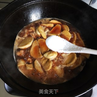 五花肉烧素鸡步骤6