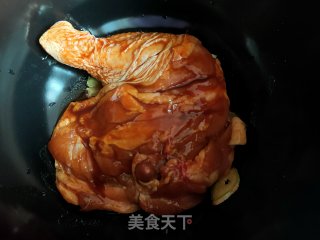 奥尔良焖鸡腿步骤7