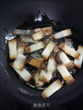 藤椒蒜苗炒腊肉步骤4