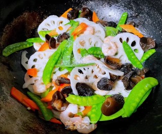 #快手小炒#荷兰豆藕片木耳胡萝卜炒虾仁步骤9