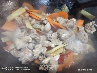 胡萝卜烧鸭肉步骤5