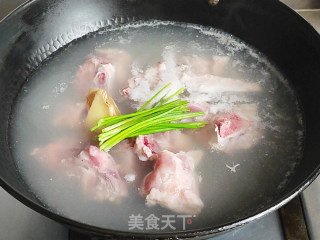 七鲜鸳鸯火锅步骤3