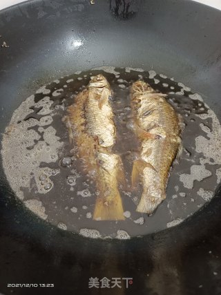 炸鱼步骤6
