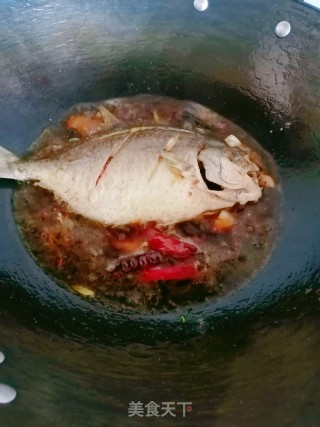 红烧金鲳鱼步骤6