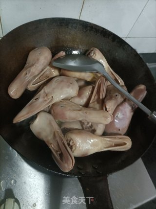 卤鸭头步骤9