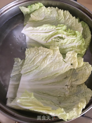 蒸白菜肉卷步骤4