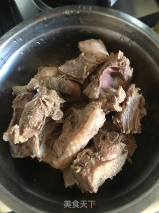 花菇焖鸡步骤3 花菇焖鸡步骤3
