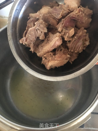 花菇焖鸡步骤4 花菇焖鸡步骤4