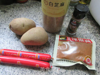 孜然火腿肠土豆步骤1