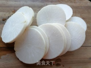 萝卜蒸腊肉步骤2