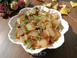 萝卜蒸腊肉步骤6