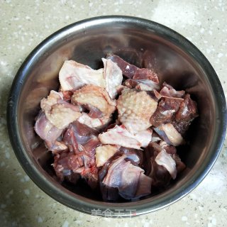 南姜焖鸭步骤1