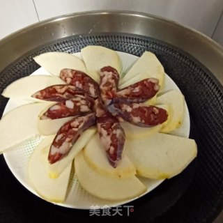 剁椒腊肠蒸芋头步骤6