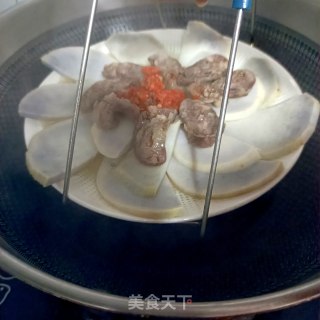 剁椒腊肠蒸芋头步骤8