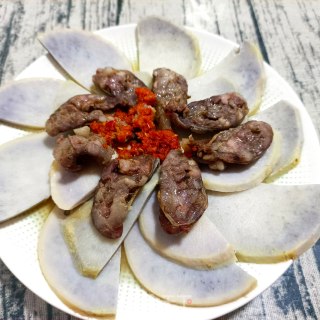 剁椒腊肠蒸芋头步骤9