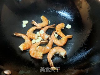 虾仁烧毛豆步骤5
