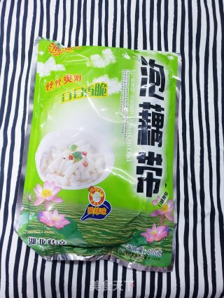 香辣过瘾椒香泡藕尖炒腊肠步骤1