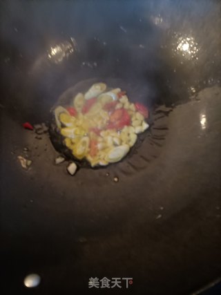蒜苔白玉菇炒鸡蛋步骤8