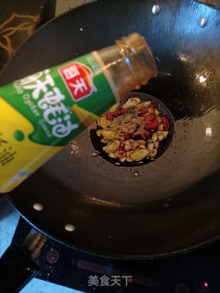 蒜苔白玉菇炒鸡蛋步骤10